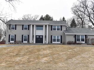 16665 Shore Line Dr, Brookfield, WI 53005