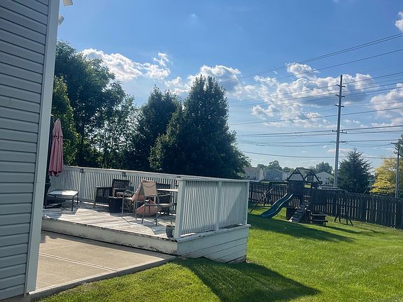 2nd image of 2164 Sungold Ct