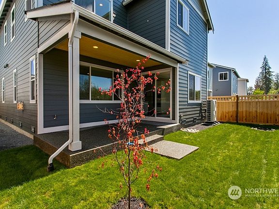 2nd image of 14961 Olympic Loop E #55