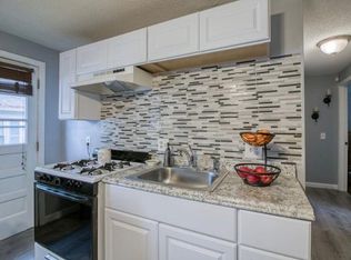 19 Victoria St, Springfield, MA 01104