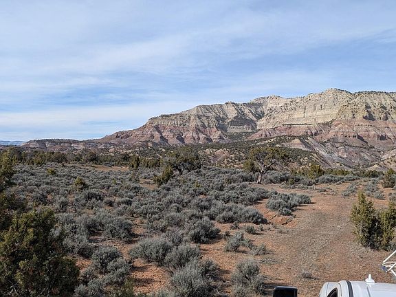 3rd image of V Rd Lot 6