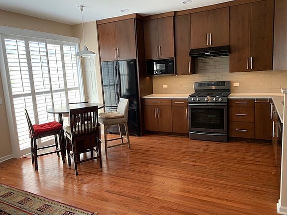 2nd image of 442 Bradbury Ln