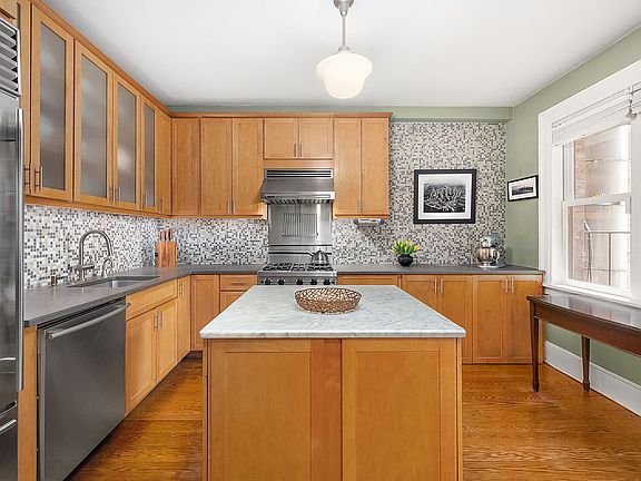 3rd image of 35 E 30th St APT 5B