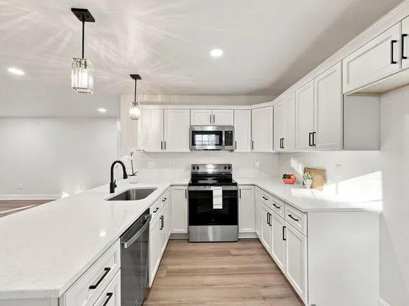 1002 Louis St, Burlington, NC 27217