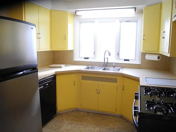 5th image of 1508 Belmont Ave
