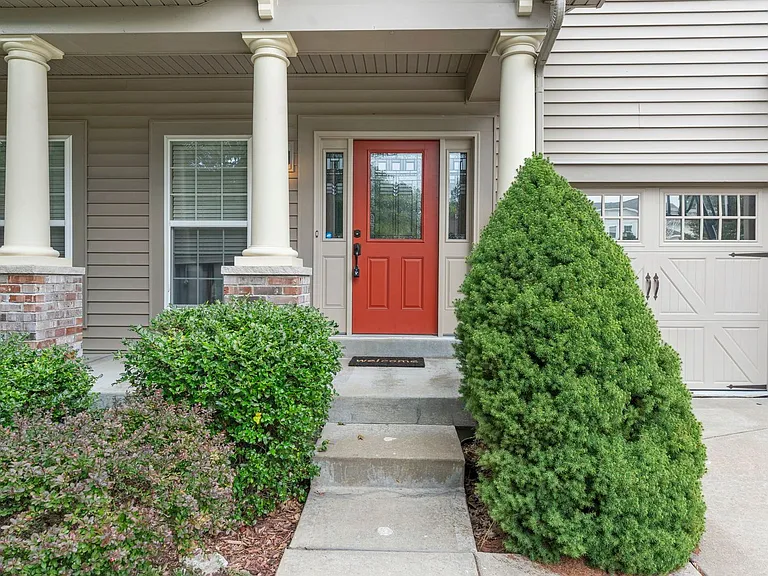 615 Derby Way Dr — Photo 5