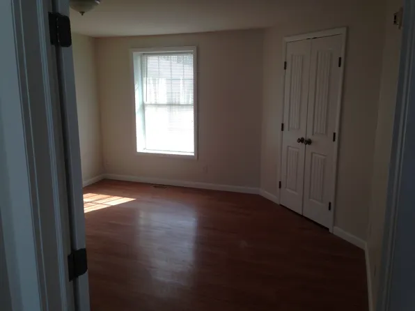 360 W Union St #201, Newark, NY 14513