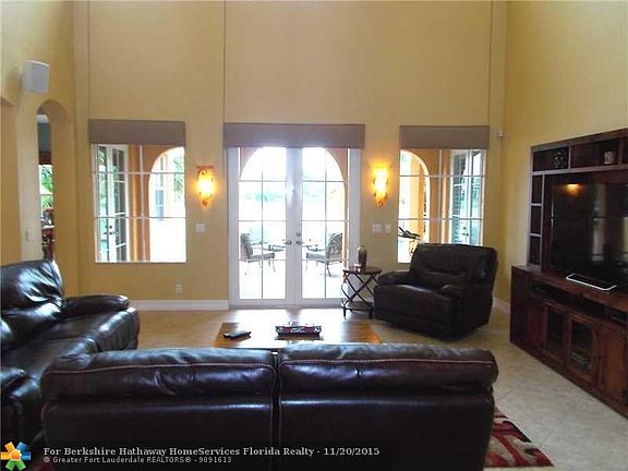4th image of 7936 NW 110th Dr