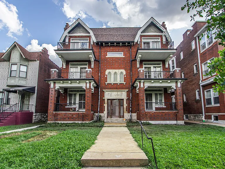 6016 Waterman Blvd #3E — Photo 2