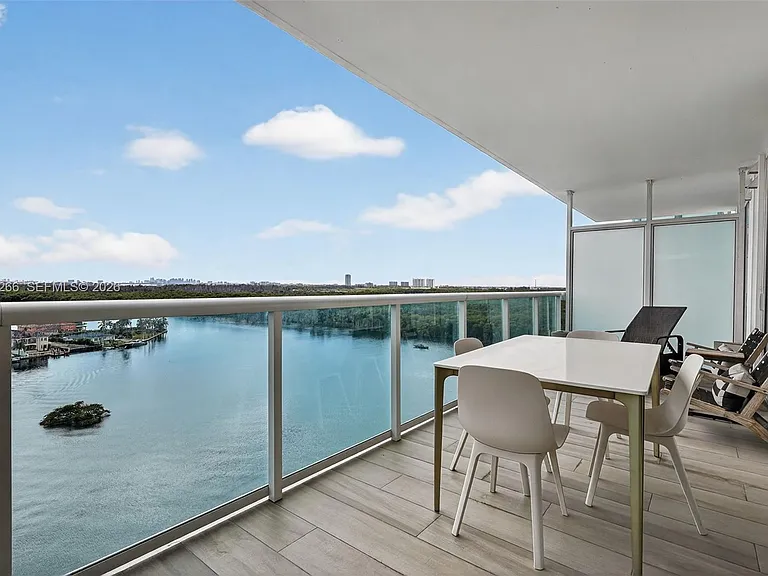 400 Sunny Isles Blvd #1207 — Photo 3