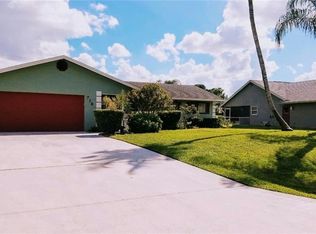 718 NW Bayard Ave, Port Saint Lucie, FL 34983