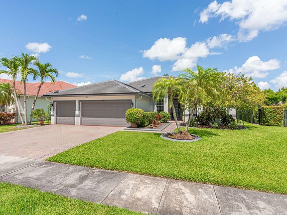 3rd image of 5617 NW 106TH Way