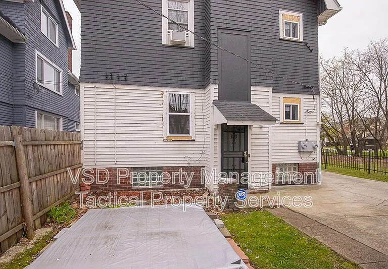 12339 Chesterfield Ave #3 — Photo 2