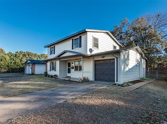 2nd image of 409 Melrose Dr