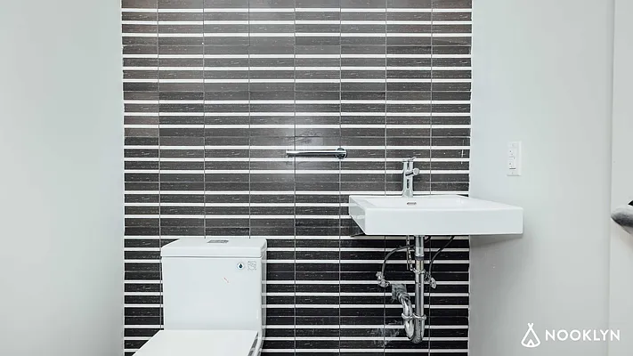 Rented by Nooklyn NYC LLC | media 30