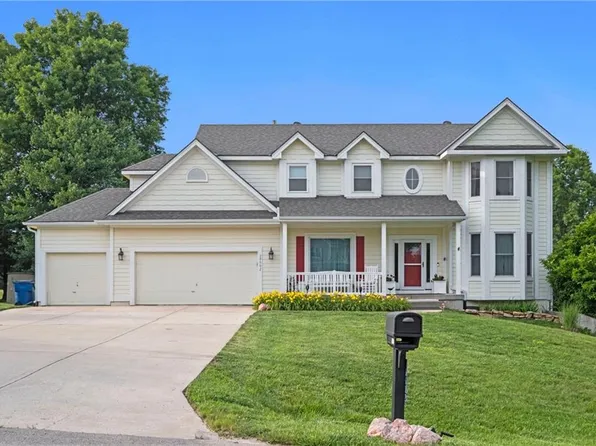 30602 W 84th Cir, De Soto, KS 66018