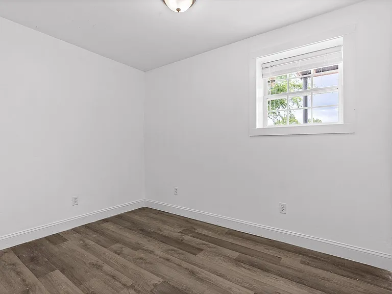 200 S Aster Ave #3 — Photo 4