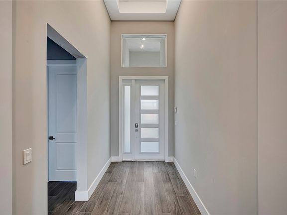 5th image of 9321 Orchid Cove Cir