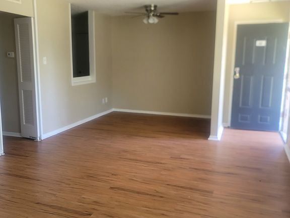 3rd image of 108 N Belvedere Blvd APT 10