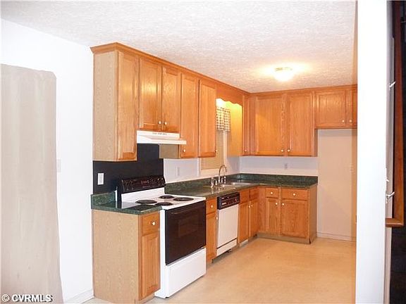 5th image of 3909 Gary Ave