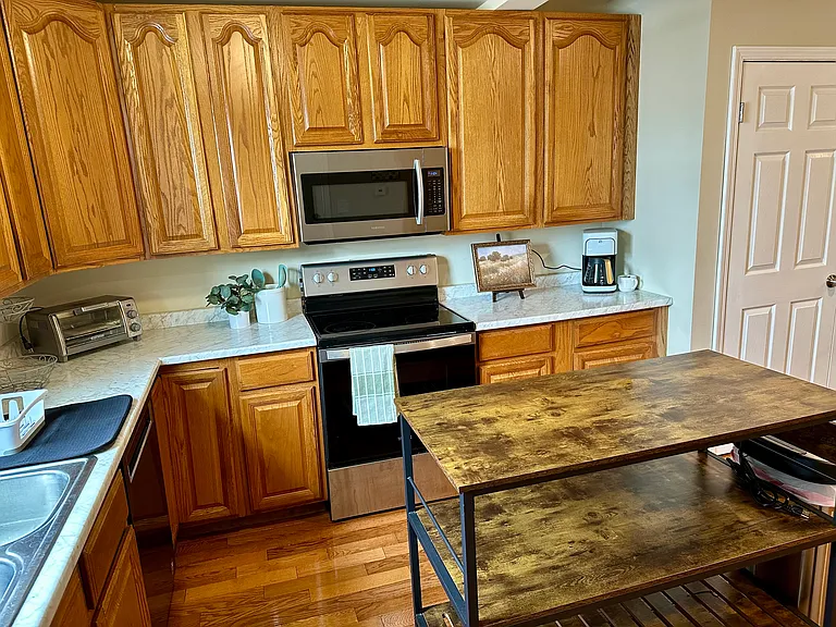 39 Arch St #2 — Photo 1