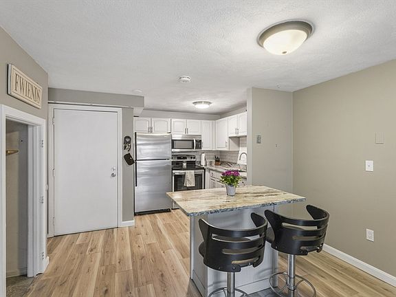 2nd image of 12 Summit Ave APT 6