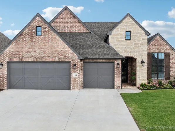 2919 E Rockford Pl, Broken Arrow, OK 74014