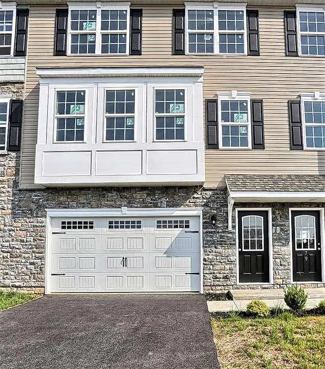 81 Simon Ct