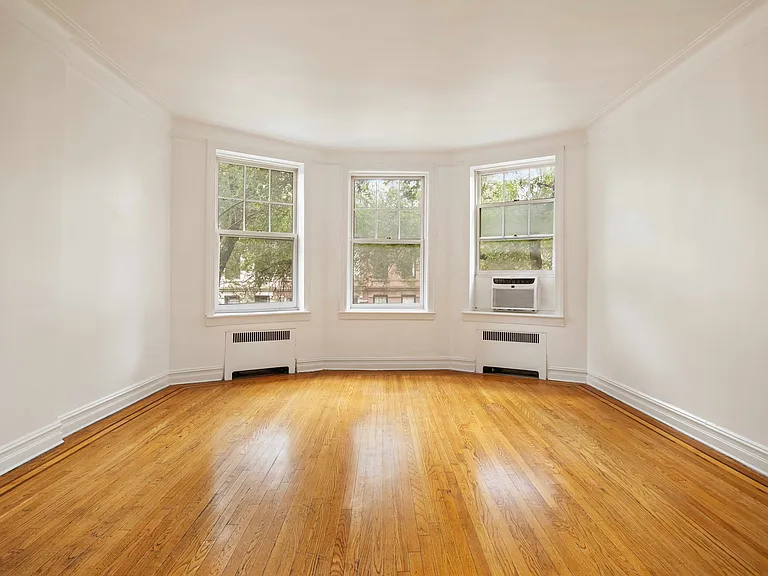 25 W 95th St #4AB — Photo 1