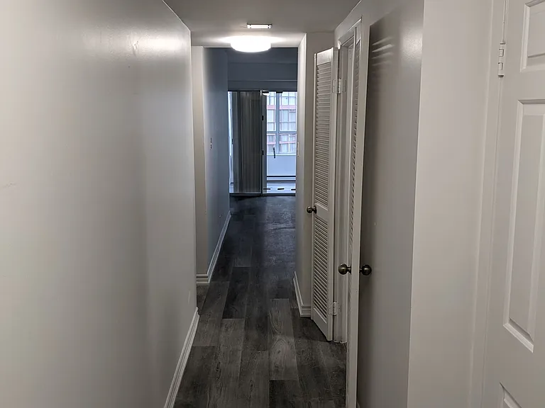 717 Bay St #707 — Photo 7