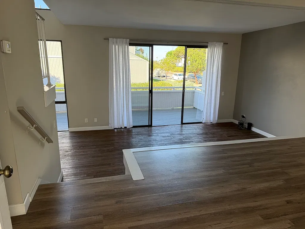 2 bed, 2.5 bath, 1578 sqft, $5,500 — Photo 3