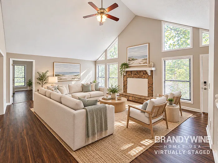 3 bed, 2.0 bath, 1605 sqft, $2,040 — Photo 4