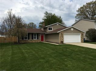 8021 Linden St, Mentor On The Lake, OH 44060