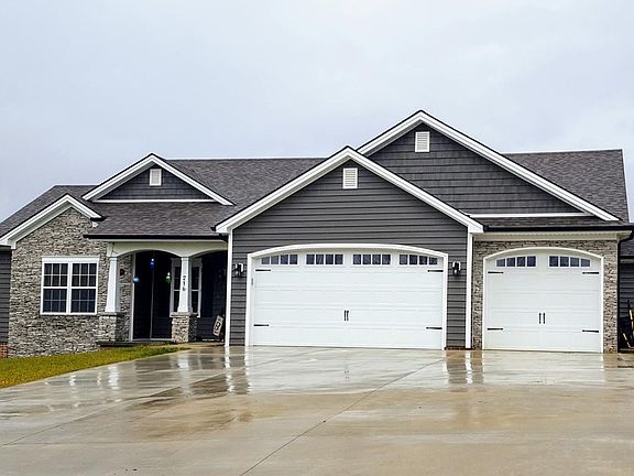 2nd image of 216 Cross Creek Dr
