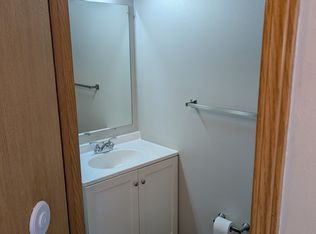 910 E 16th St N, Newton, IA 50208