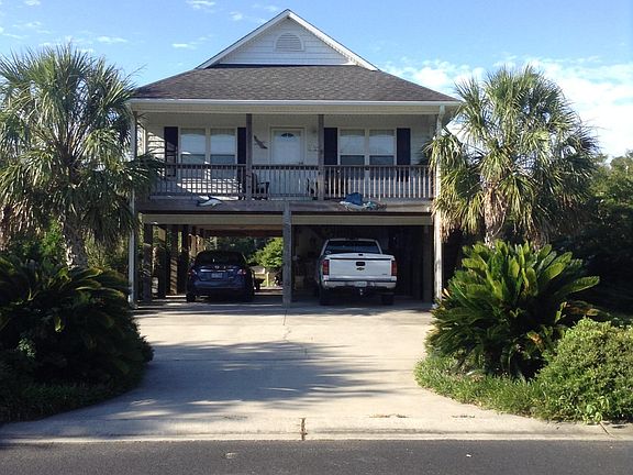 5th image of 610 Ocracoke Dr