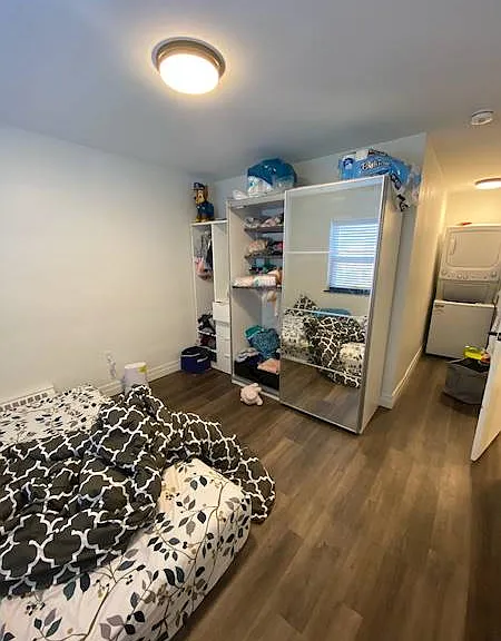 936 King St W #209 — Photo 8