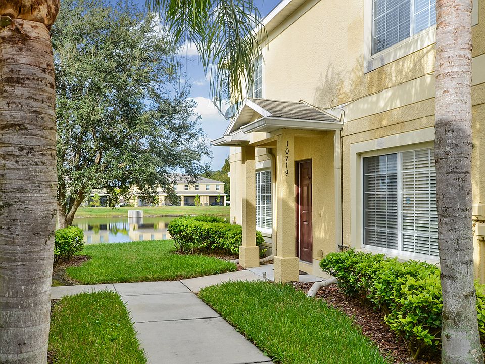 Gorgeous End Unit-Water View