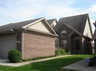 225 Plantation Dr, Winchester, KY 40391