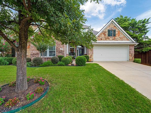 2nd image of 977 Water Oak Dr