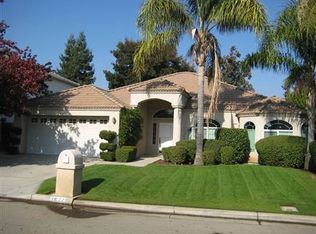 1622 E Emerald Ave, Fresno, CA 93720
