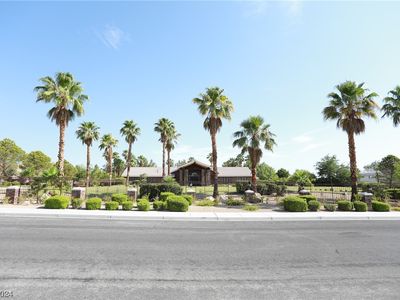 7650 Via Olivero Ave, Las Vegas, NV, 89117