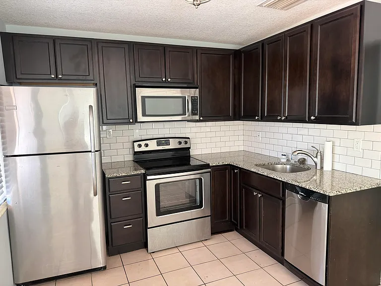 112 Prospect Rd — Photo 9