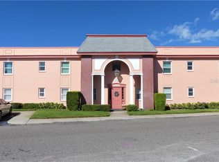 1153 Rue Des Rois APT 1A, South Pasadena, FL 33707