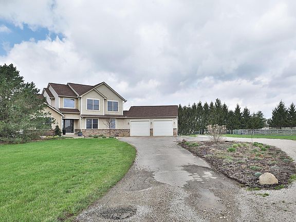 3rd image of 2313 Horseshoe Rd