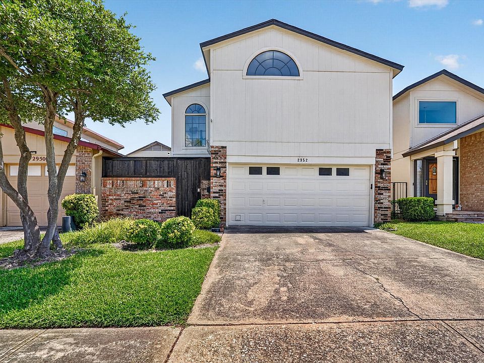 1st image of 2952 Canis Cir