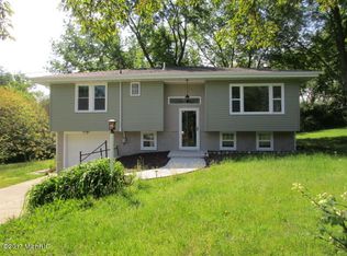 1129 Almaugus Dr, Niles, MI 49120