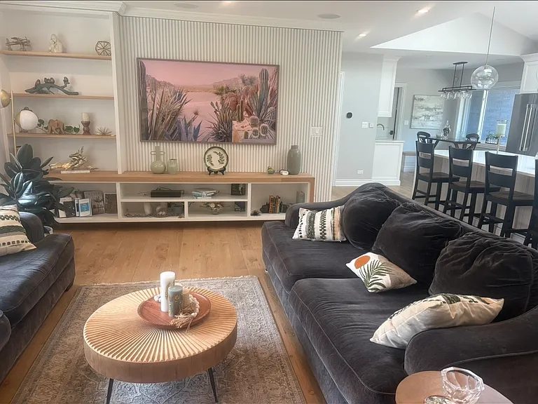 1010 Crabtree Ln — Photo 18