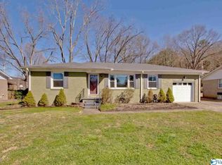 812 Chambers Dr NE, Huntsville, AL 35801