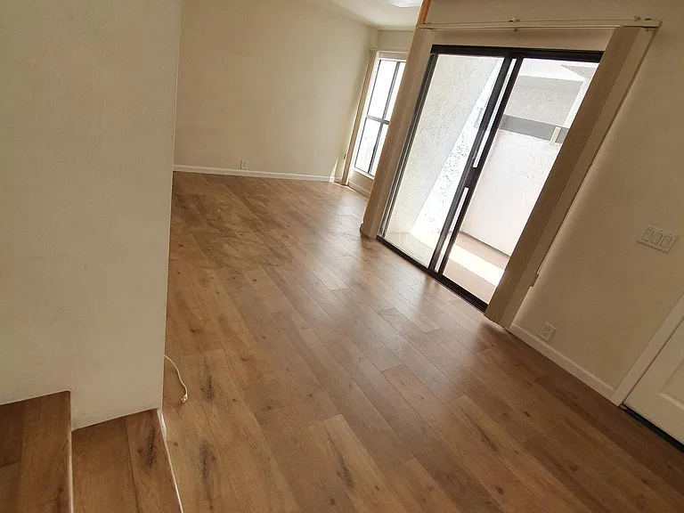 1333 Valley View Rd — Photo 11